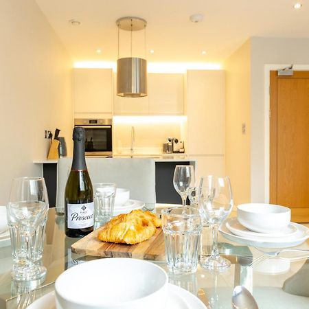 Exclusive Cardiff City Centre Apartment מראה חיצוני תמונה