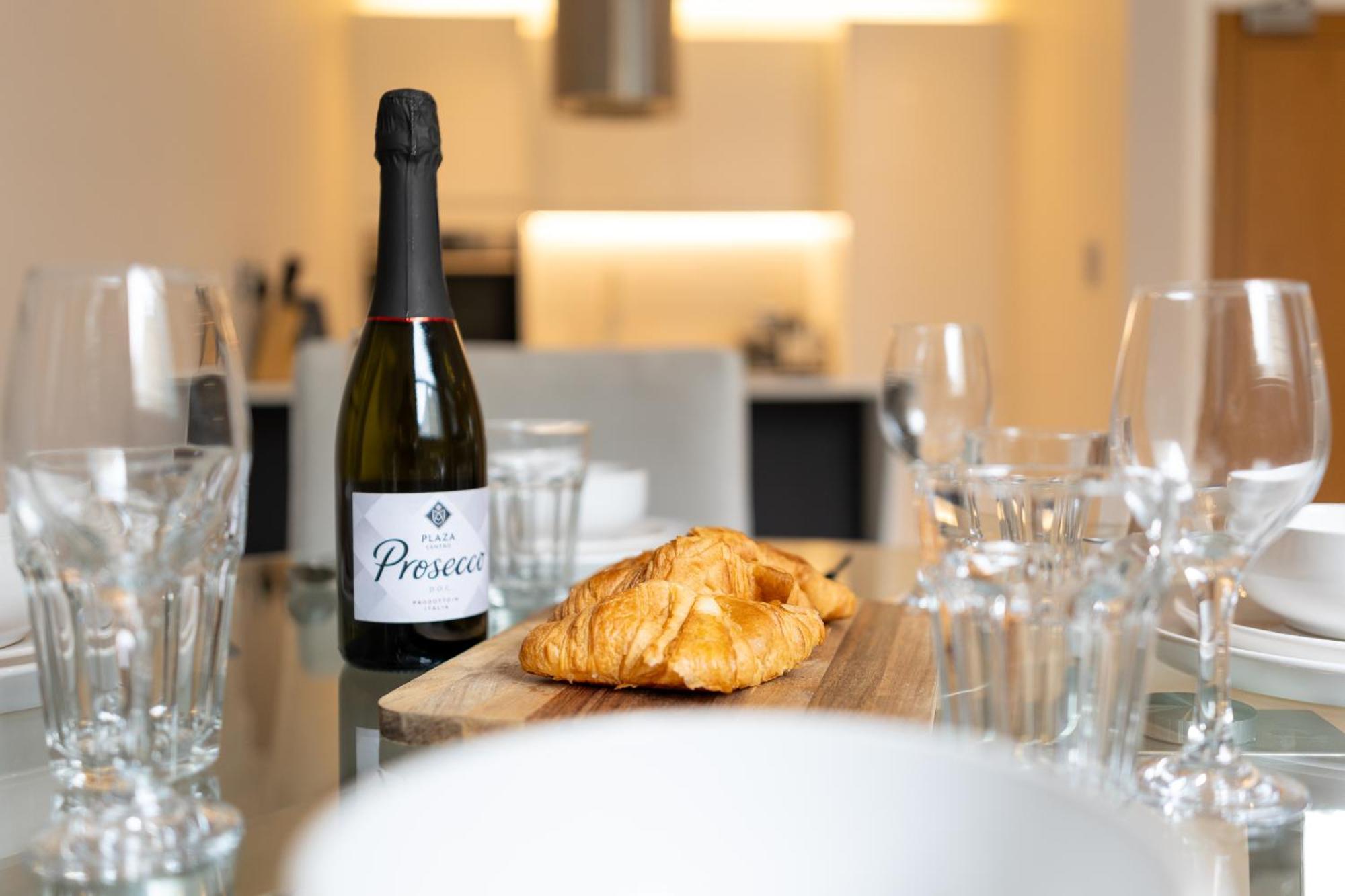Exclusive Cardiff City Centre Apartment מראה חיצוני תמונה