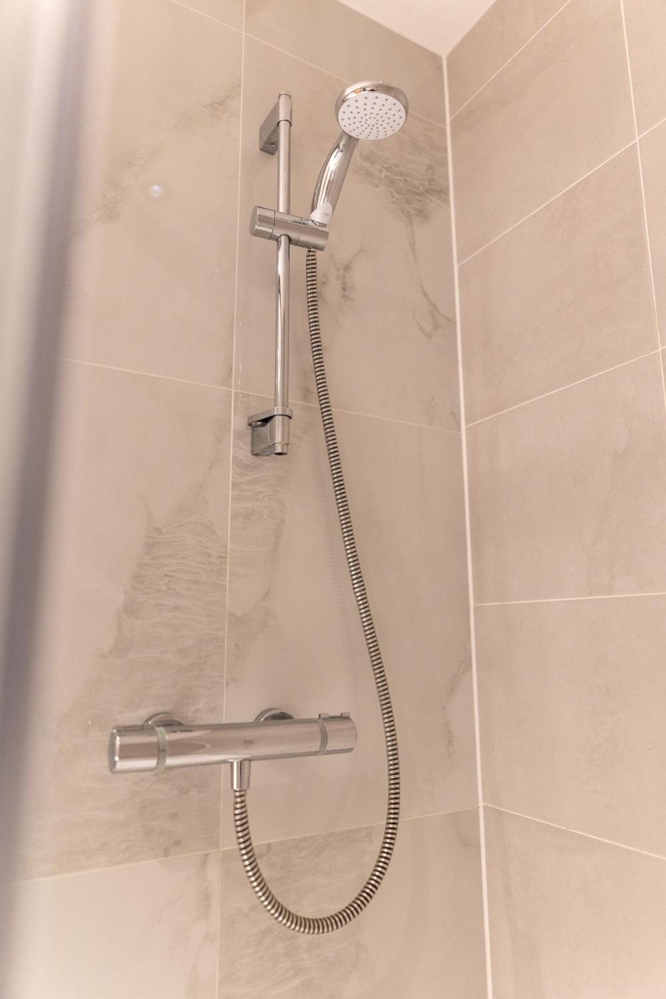Exclusive Cardiff City Centre Apartment מראה חיצוני תמונה