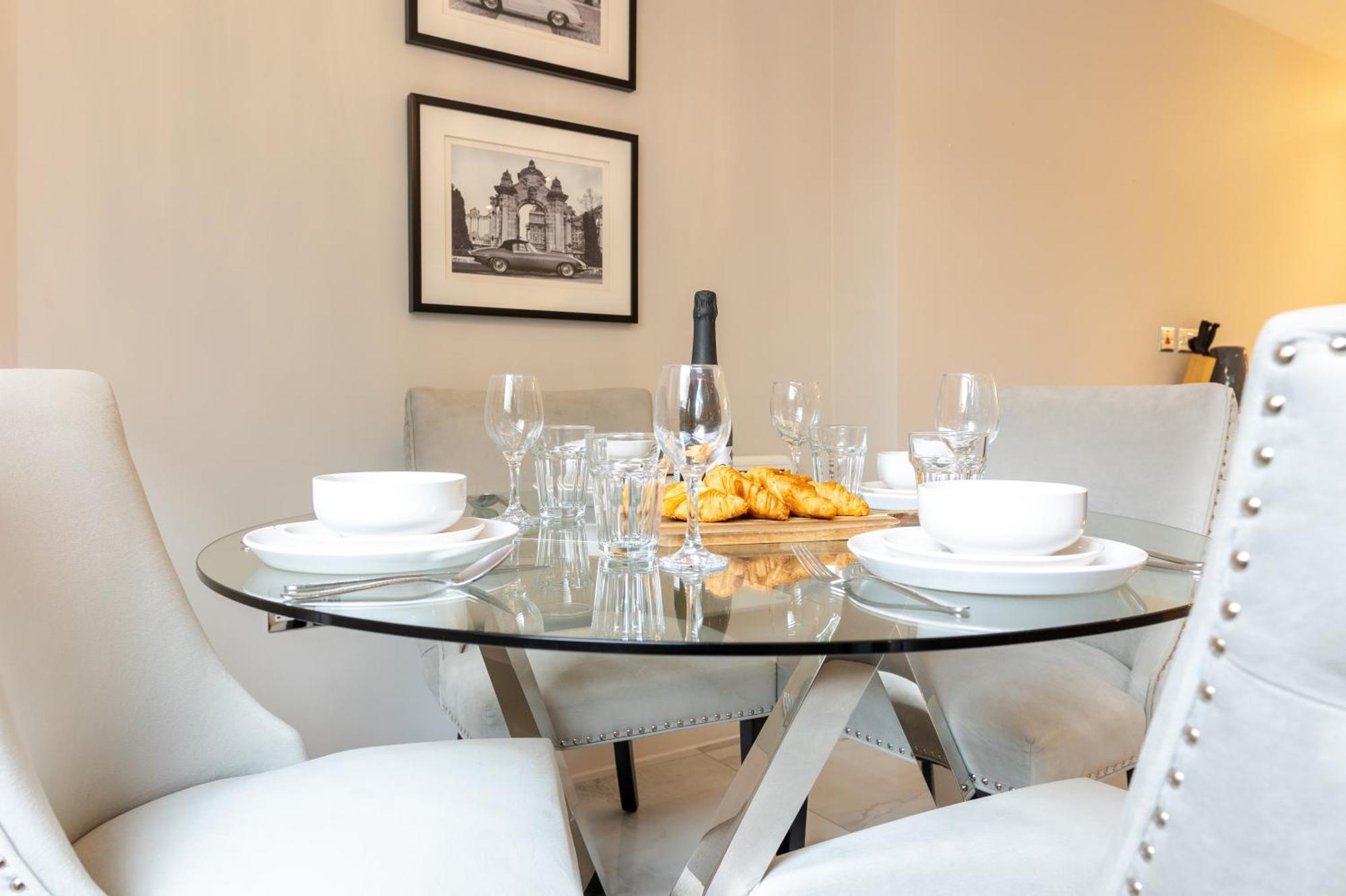 Exclusive Cardiff City Centre Apartment מראה חיצוני תמונה